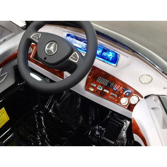 Mercedes-Benz S Class 600 s 2.4G dálkovým ovládáním, luxusní sedačkou a FM rádiem, ČERNÝ