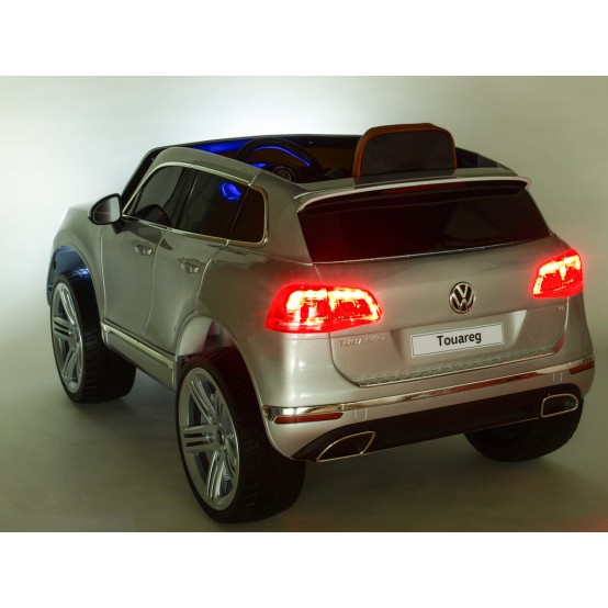 Volkswagen Touareg s 2.4G dálkovým ovládáním, odpružení, bluetooth, MP3, USB, SD, ČERNÁ METALÍZA