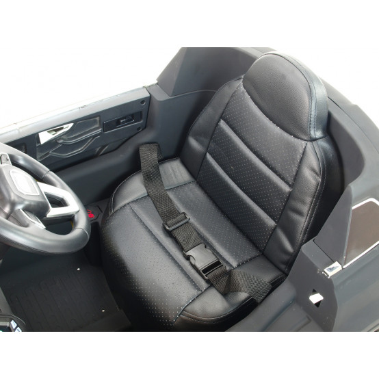 Audi Q7 NEW s 2.4G dálkovým ovládáním, FM rádiem a koženou sedačkou, 12V, MATOVÁ ČERNÁ 