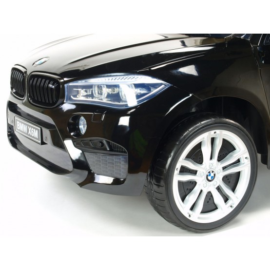BMW X6 M dvoumístné, s 2.4G D.O., elektrickou brzdou, AUX a USB, černé lakované